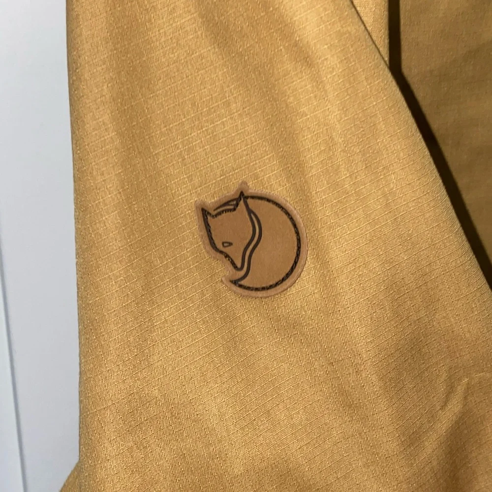 Fjallraven Women's Tan Lightweight Jacket - Picture 5 of 6